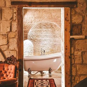 Cave Suite Bathtub